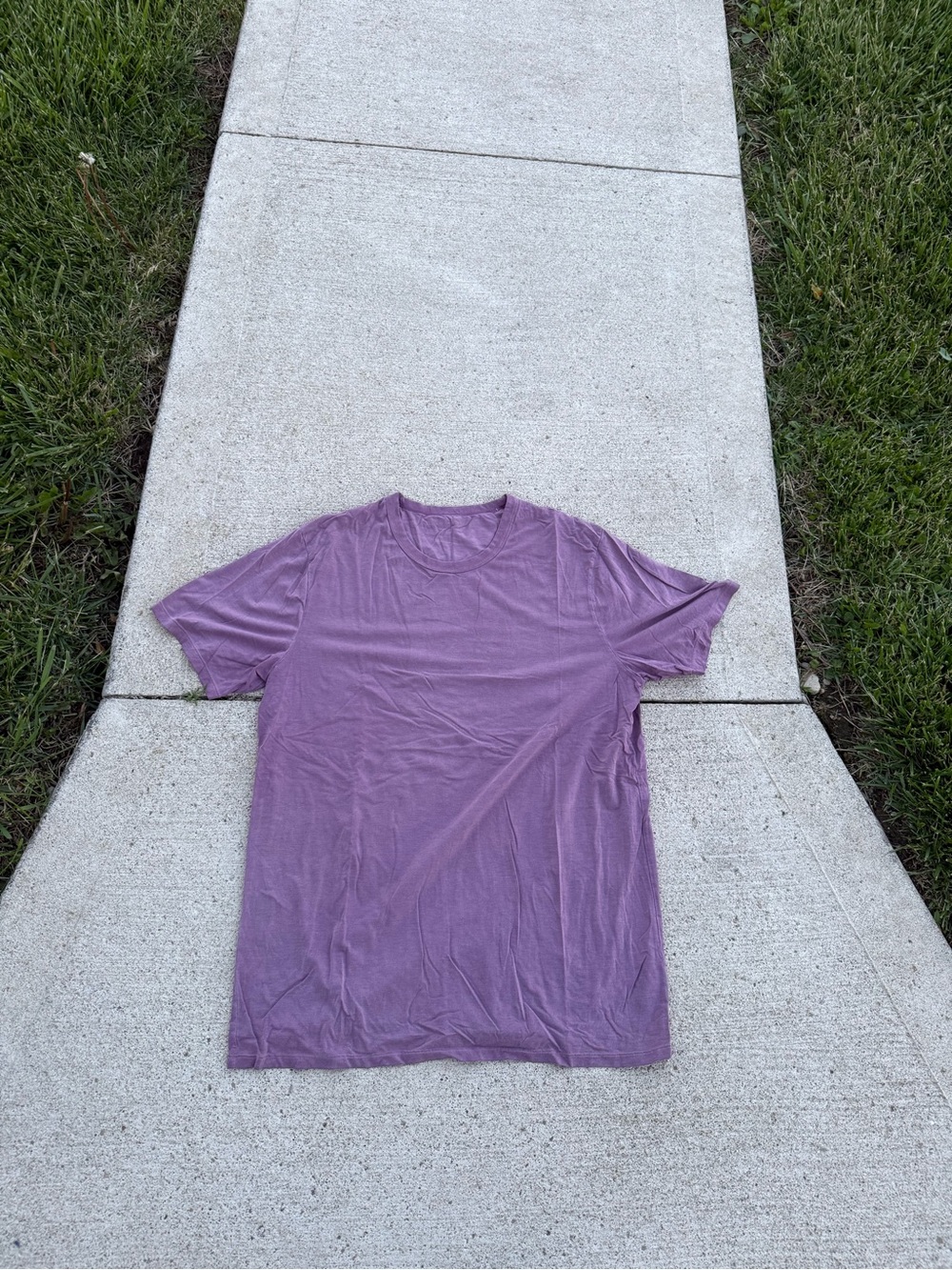 Men’s Lululemon Purple Tee